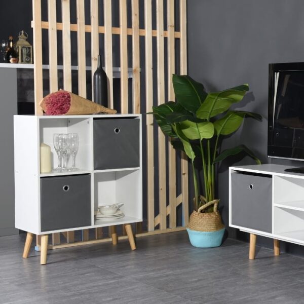 כוננית כוורת משולבת בחלל הבית