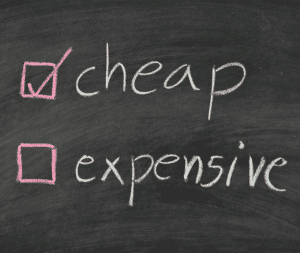 ארונות בגדים זולים – האם יש דבר כזה?